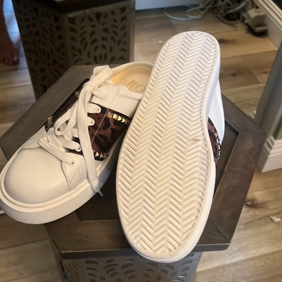 💎1 hour sale. JLO, slip on sneakers, leopard & metallic stud detail - Picture 8 of 9